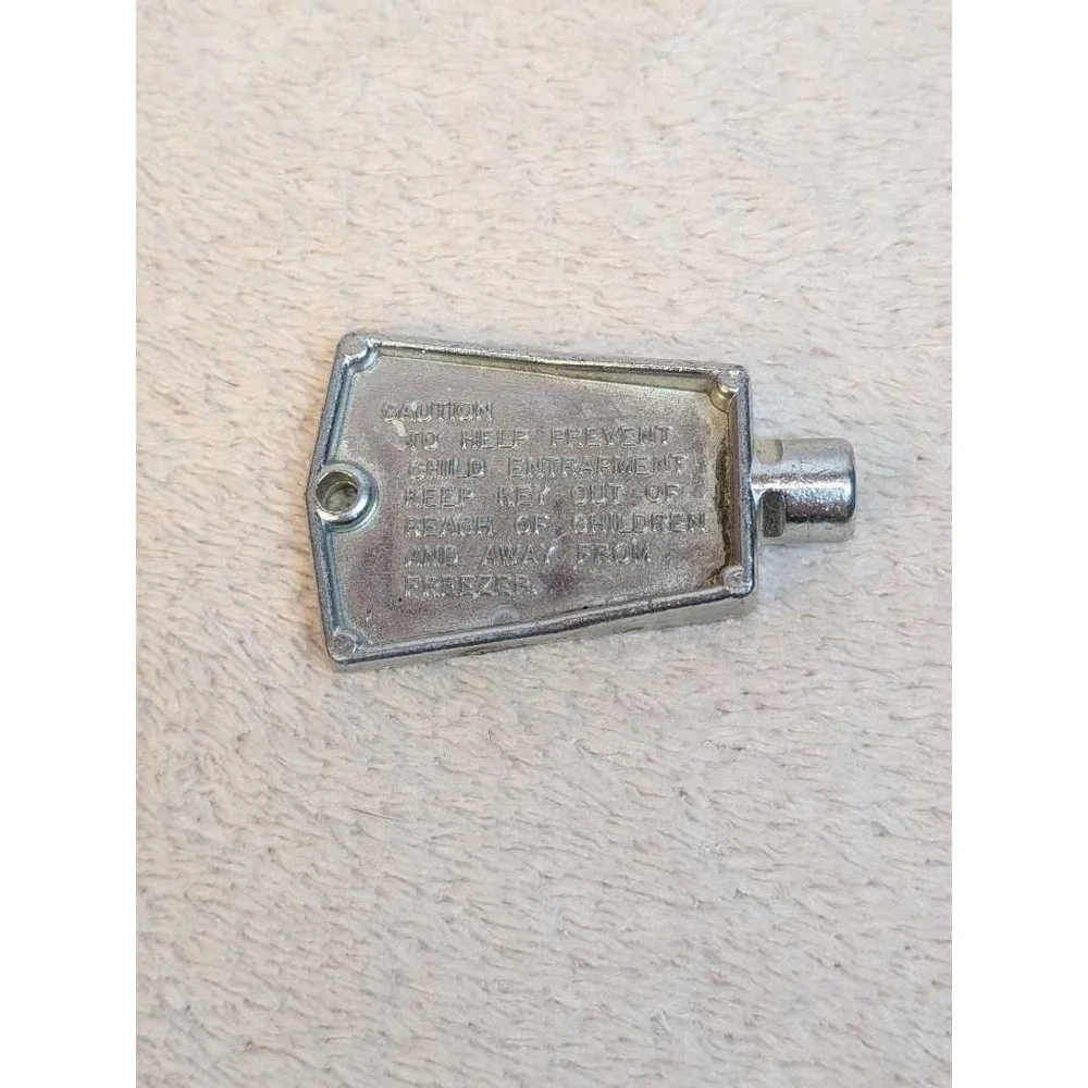 Fastex Des Plaines IL 60016 Metal Key Child Entrapment Prevention Safety Tool